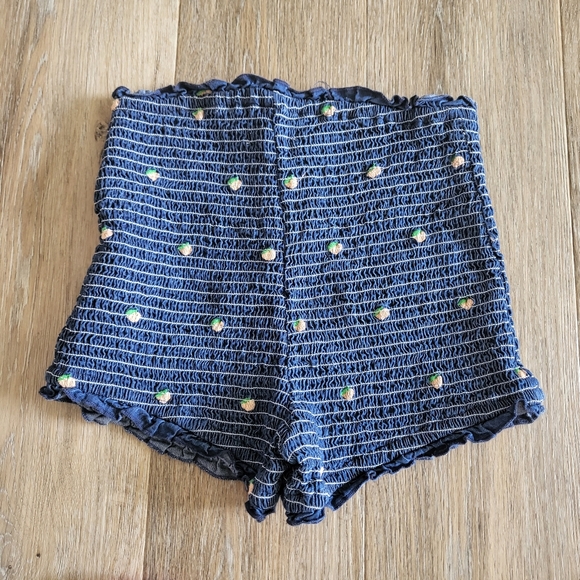 UO Peach Embroidered Ruffle High Rise Pin-up Short S - Picture 5 of 8